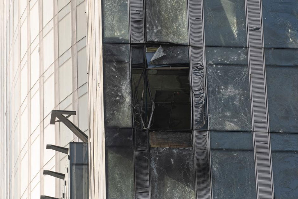 Un edificio en Moscu (Rusia) fue dañado despues de los ataques aereos de UAV ucranianos en 2023. Foto: Xinhua