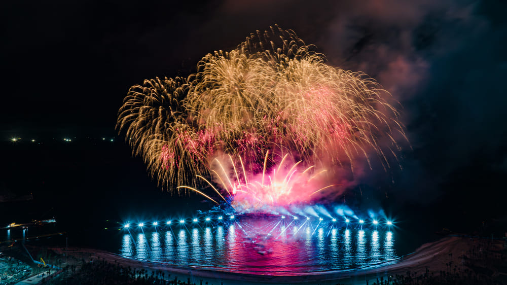 "The Green Island Symphony" set 2 Guinness World Records right before the opening ceremony. Photo: Ha