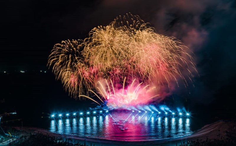 "The Green Island Symphony" set 2 Guinness World Records right before the opening ceremony. Photo: Ha