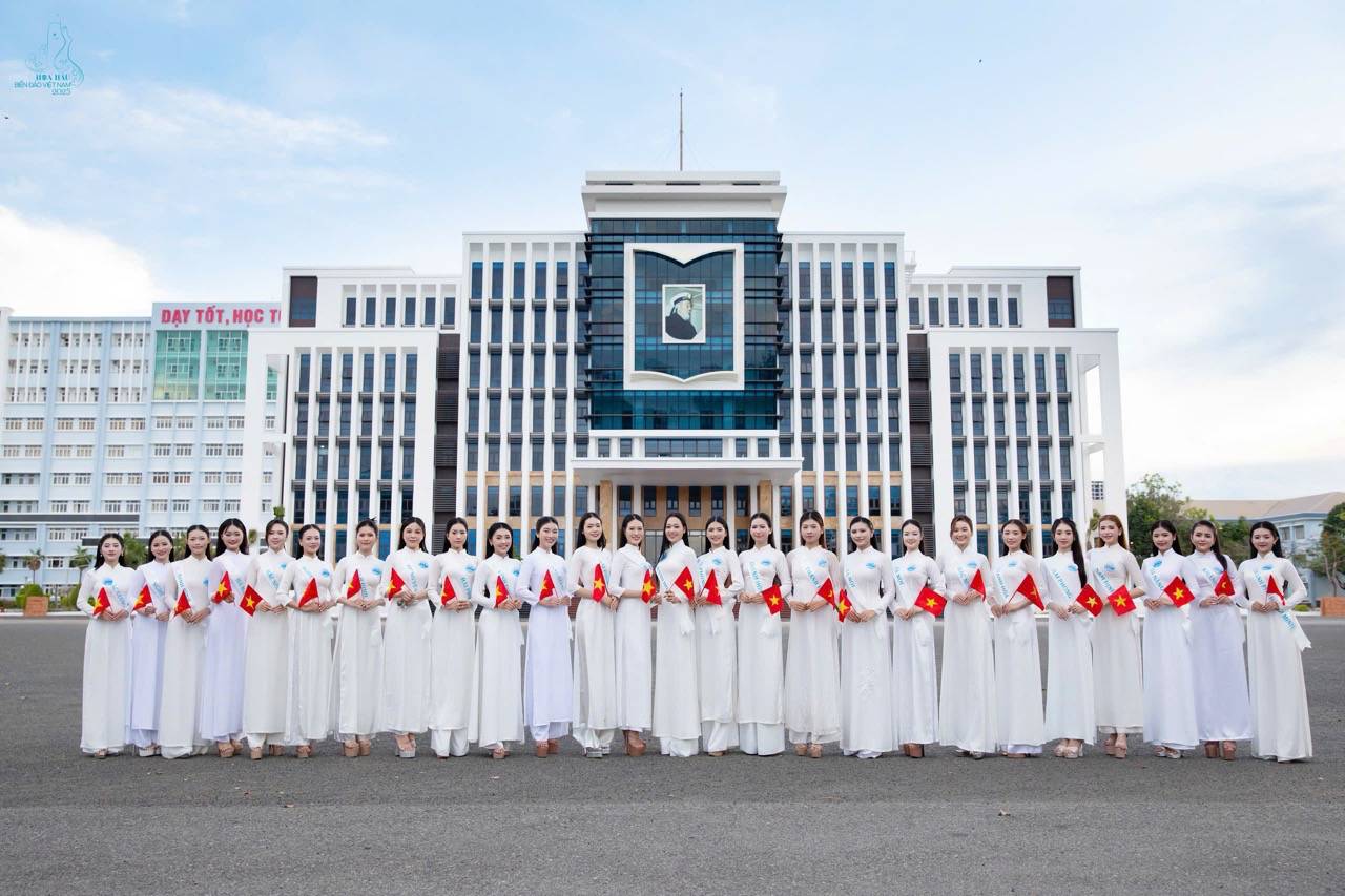 Anh: Ban to chuc cung cap.