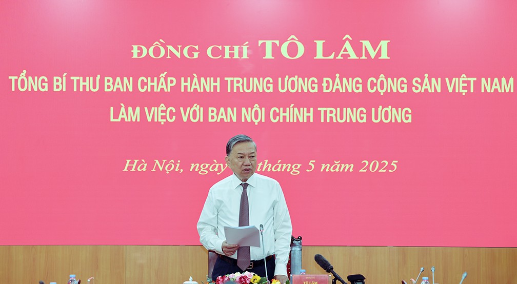 Tại cuộc làm việc với Ban Nội chính Trung ương, Tổng Bí thư Tô Lâm nhấn mạnh, đất nước không thể phát triển nhanh nếu không tiết kiệm, vẫn xảy ra lãng phí. Ảnh: Đặng Phước