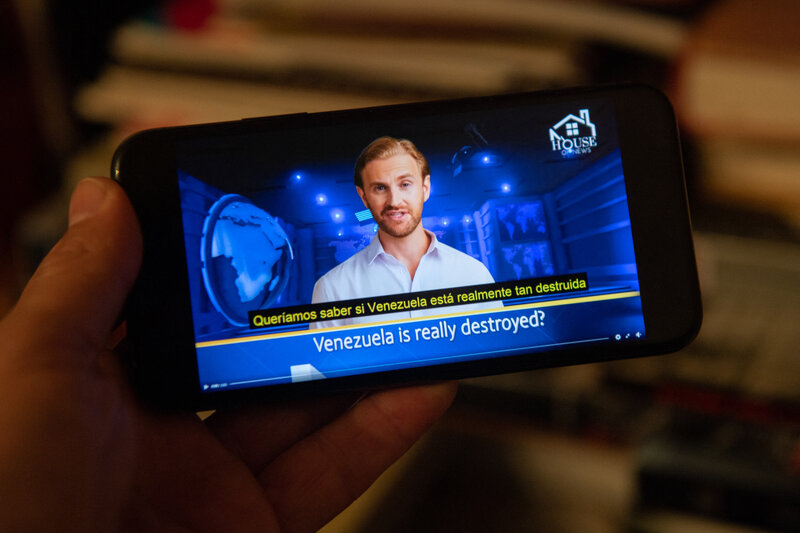 The trend of using AI representative photos in events is being responded to by technology CEOs. Photo: AFP