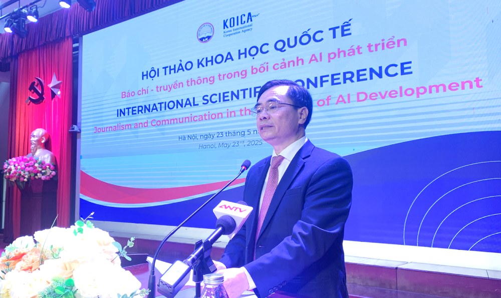 PGS.TS Dương Trung Ý - Phó Giám đốc Học viện Chính trị quốc gia Hồ Chí Minh