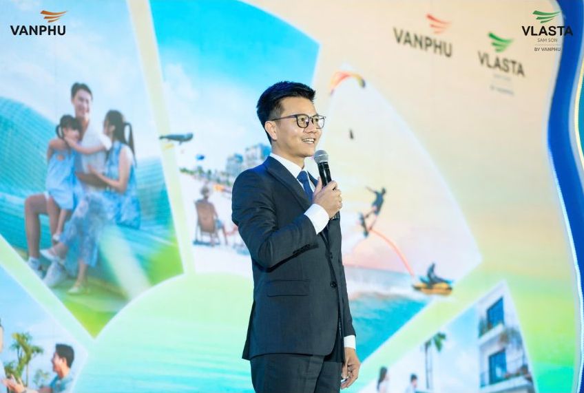 Ong Pham Van Nam - Giam doc Kinh Doanh Cong ty Co phan Phat trien Bat dong san Van Phu chia se ve tam nhin & dinh vi thuong hieu Bat dong san Vi nhan sinh.
