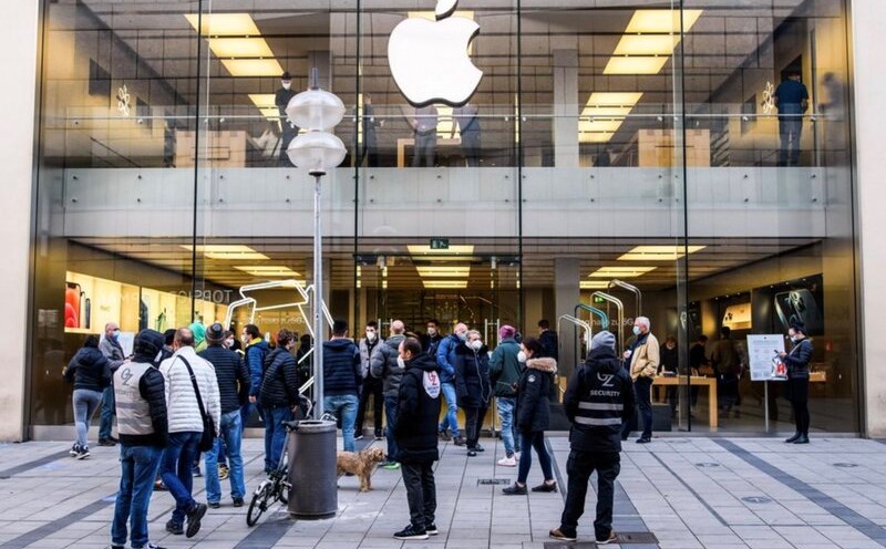 Apple is planning to produce new smart glasses. Photo: Xinhua