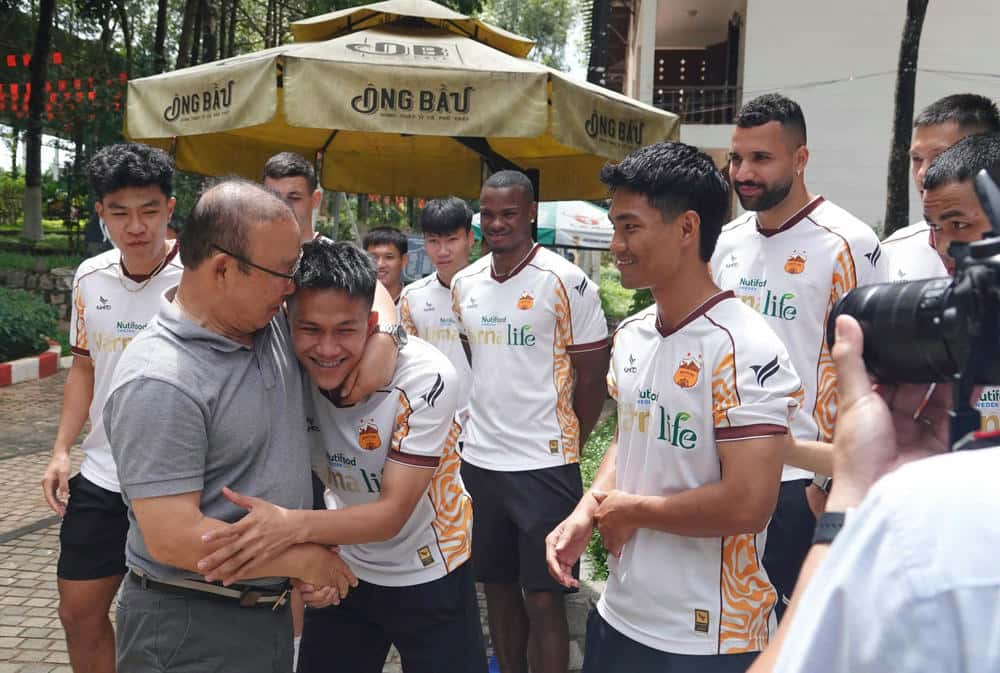 Dong vien cac cau thu tai CLB HAGL. Anh: Thanh Tuan