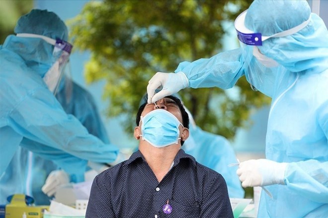 Testing for COVID-19 when the epidemic broke out in 2021. Photo: Anh Tu