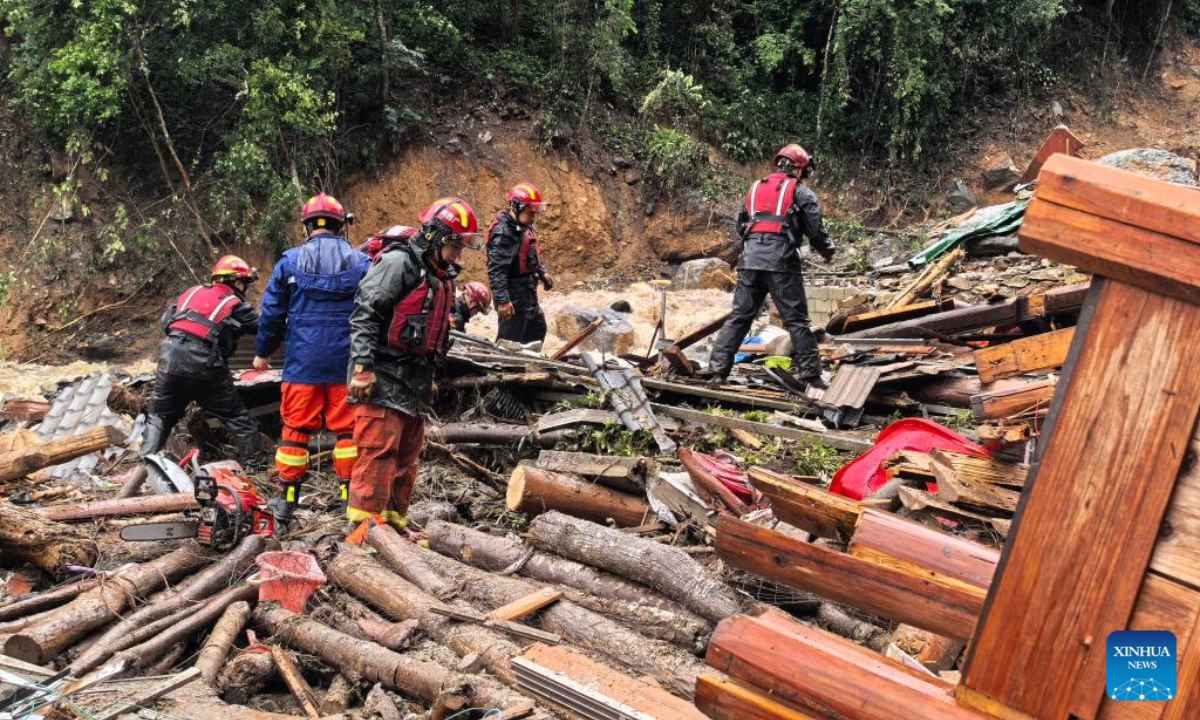 Hien truong vu sat lo dat o huyen Long Thang, thanh pho Que Lam, Quang Tay, Trung Quoc, ngay 23.5.2025. Anh: Xinhua