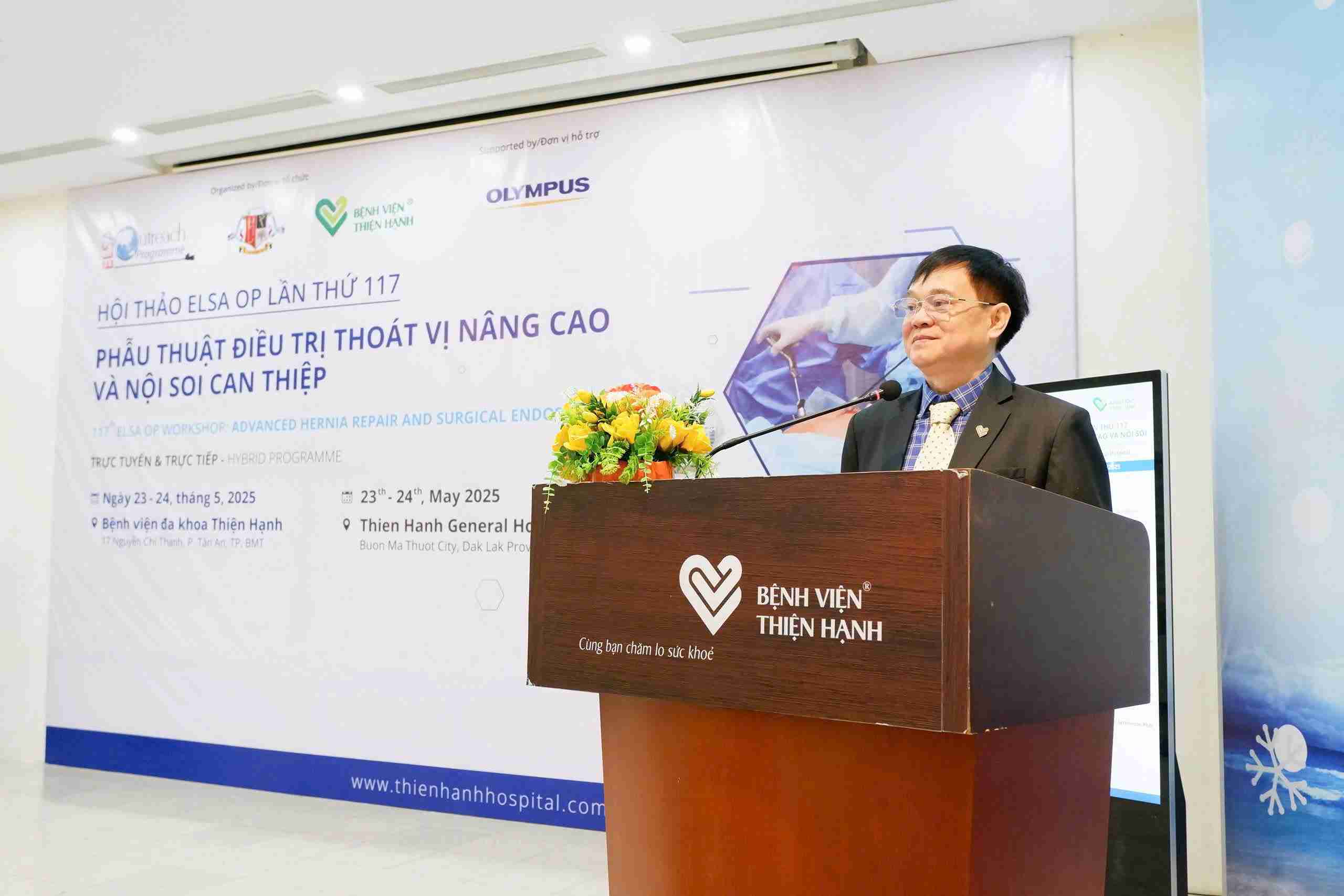 Ong Pham Phu Cuong - Pho Giam doc Benh vien da khoa Thien Hanh phat bieu. Anh: Bao Trung