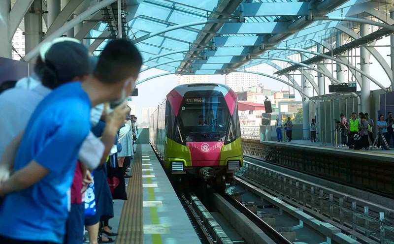 Nhon - Hanoi Railway Station Metro, the elevated section, opened in August 2024. Photo: Huu Chanh