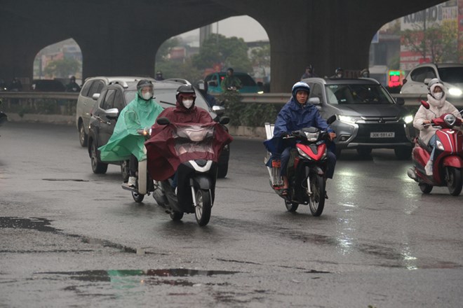 Du bao thoi tiet hom nay 24.5, khong khi lanh tran ve khien Bac Bo mua lon. Anh: Viet Anh