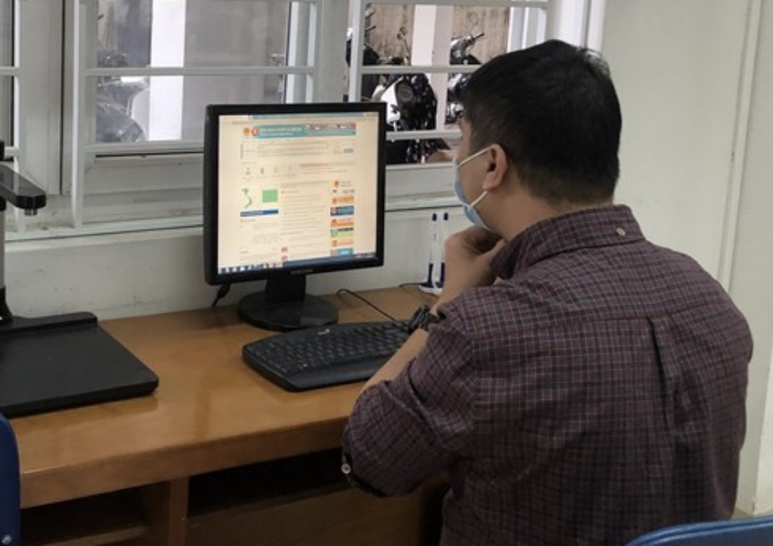 El presidente del Comite Popular de la Comuna tendra derecho a fusionarse, disolver, renombrar ... con asociaciones que operan en la Comune. Foto: Luong Hanh