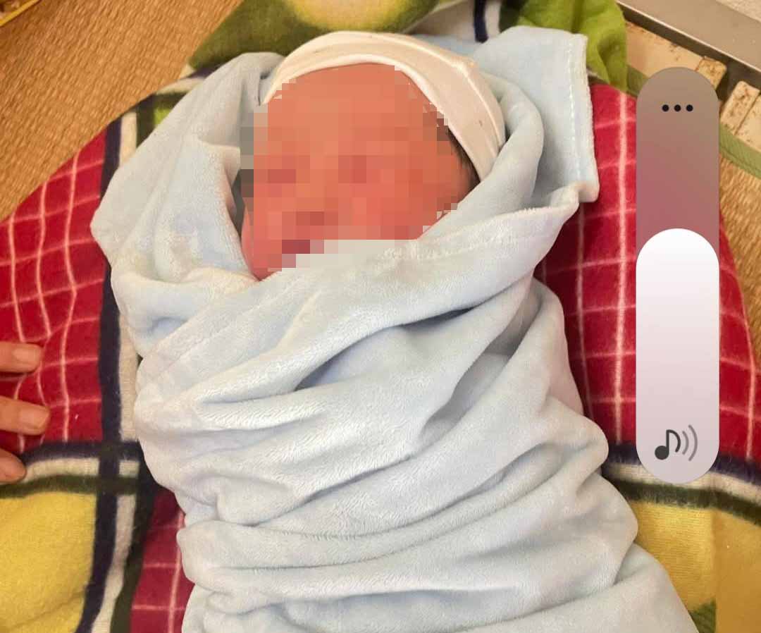 Tre so sinh bi bo roi o xa Ha Linh. Anh: Quang Tuan.