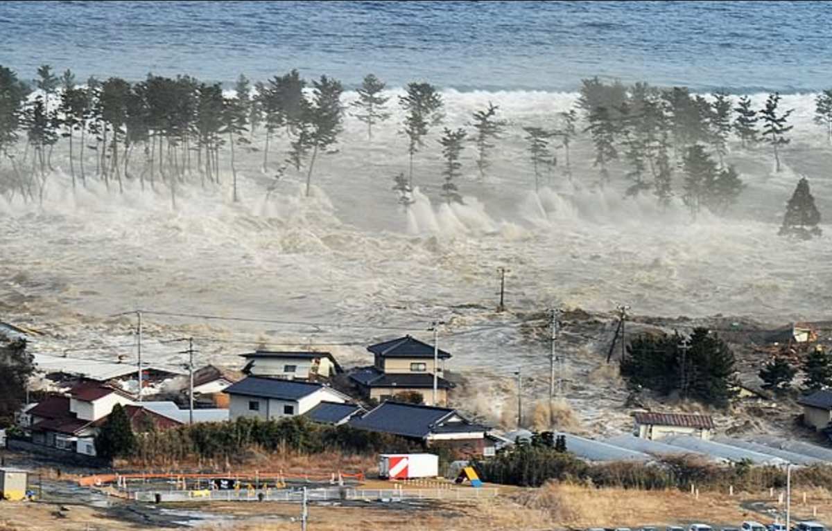 Tsunami ataco la ciudad de Naterori, provincia de Miyagi, Japon, el 11.3.2011. Foto: Xinhua