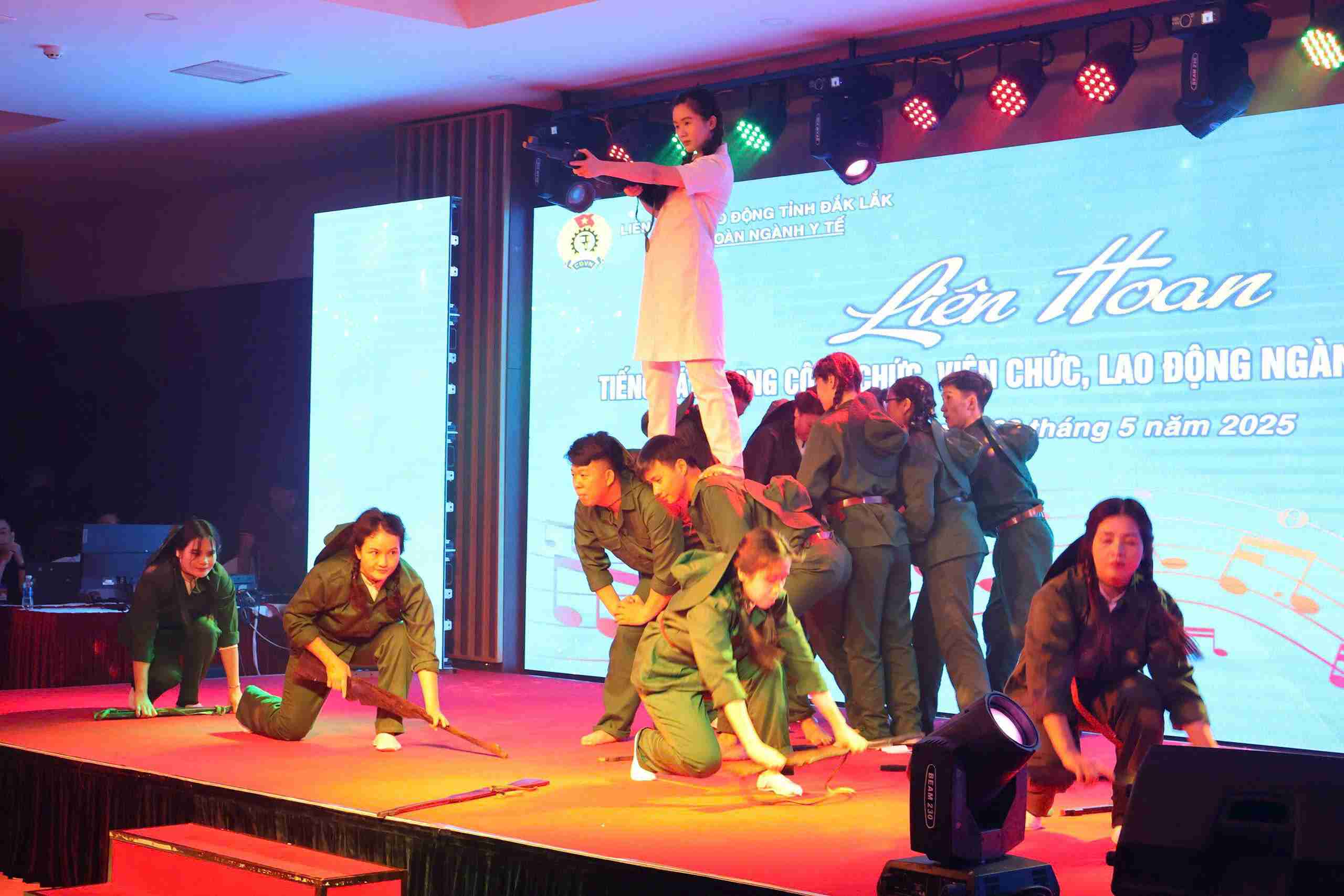 Mot tiet muc van nghe dac sac. Anh: Bao Trung