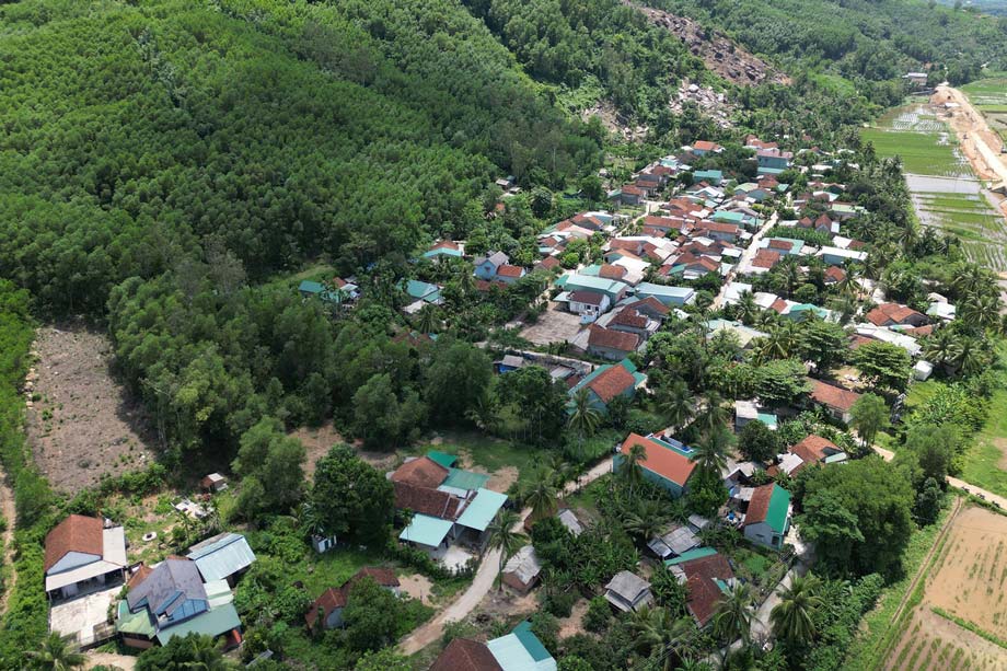 Tra Cong village (An Hoa commune, An Lao district, Binh Dinh) - an area where landslides often occur during the rainy season. Photo: Thanh Thanh