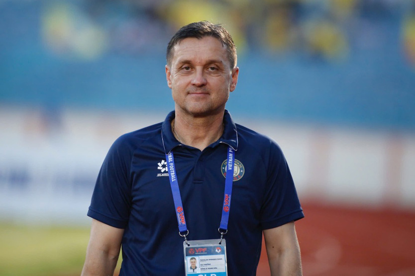 Coach Tomislav Steinbruckner received the trust of Thanh Hoa club. Photo: THFC