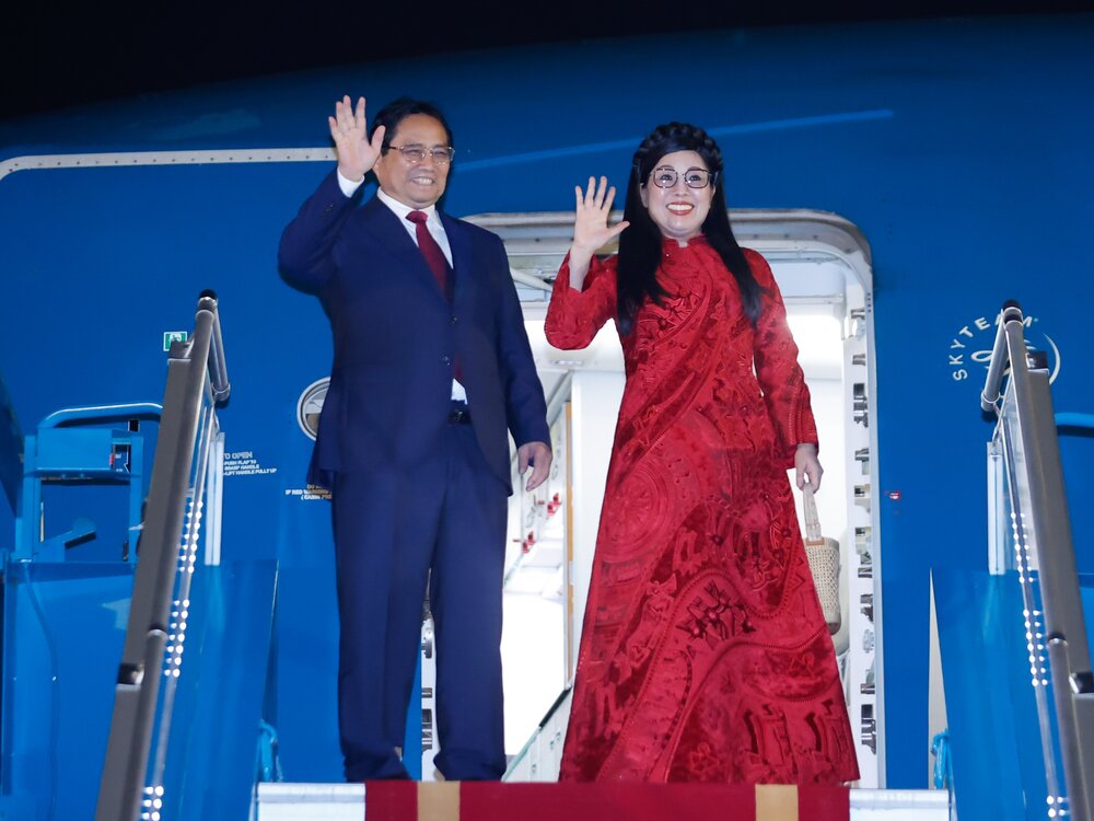 Politburo member and Prime Minister Pham Minh Chinh and his wife are on a trip to Malaysia and attend the 46th ASEAN Summit. Photo: VGP