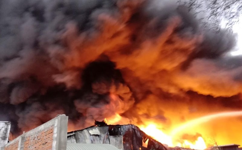 The handling roadmap for facilities that do not meet fire prevention and fighting requirements. Photo: An Long.