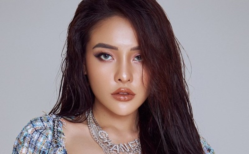 Check out the weight loss product advertised by DJ Ngan 98. Photo: Phong Dat