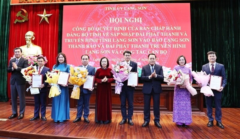 After merging Newspaper - Dai, Lang Son province reduced nearly 120 positions. Photo: Dinh Quang