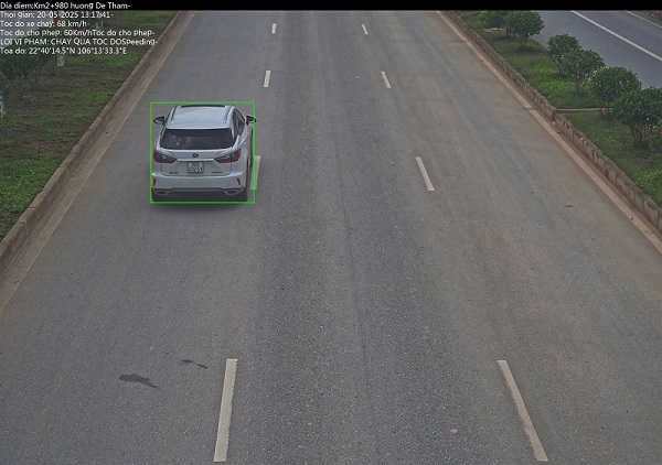 Los autos de matricula de Hanoi fueron castigados friamente en Cao Bang. Foto: Cao Bang Police