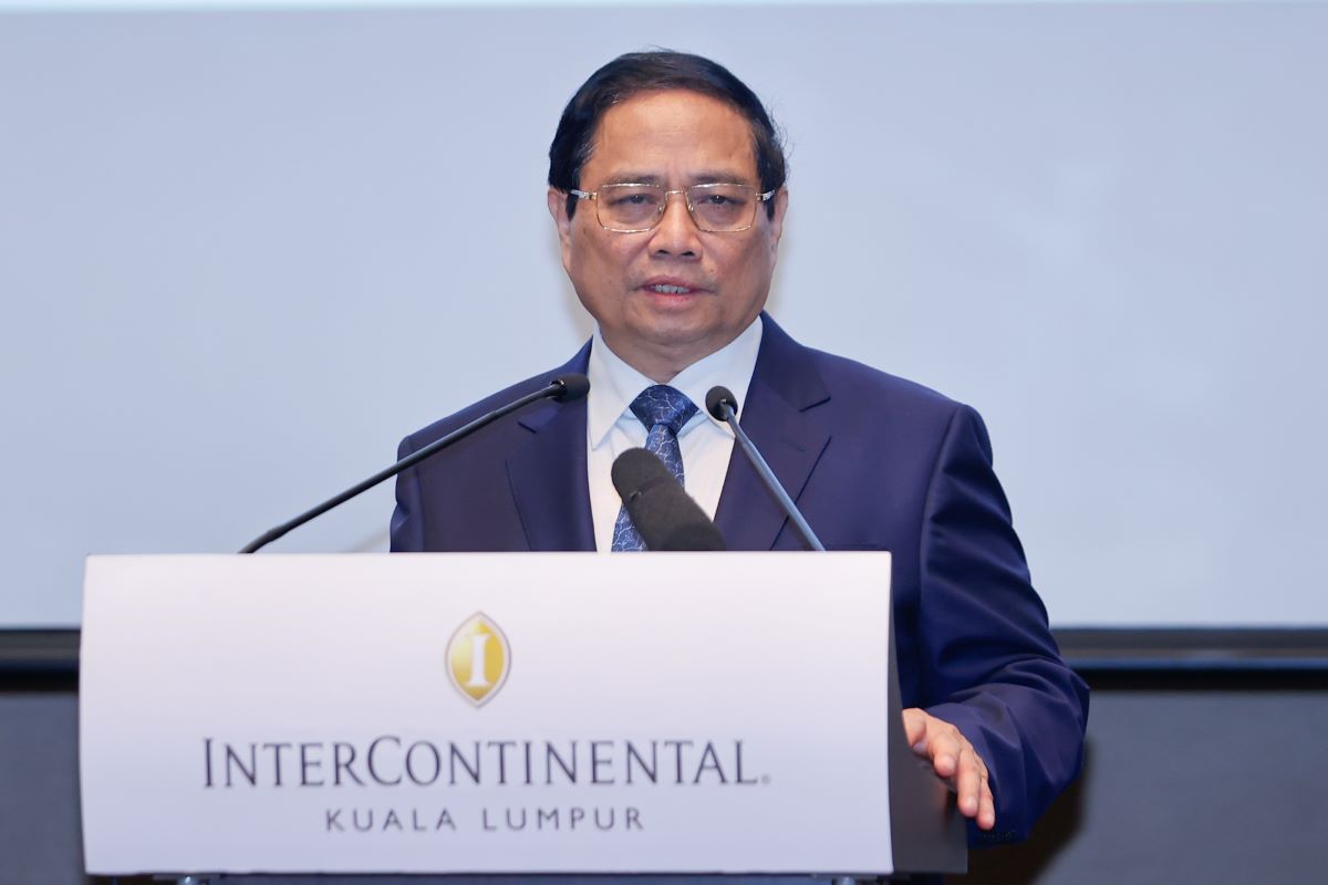 Politburo member and Prime Minister Pham Minh Chinh called on businesses to promote the mission of connectivity in ASEAN and between Vietnam and Malaysia. Photo: VGP
