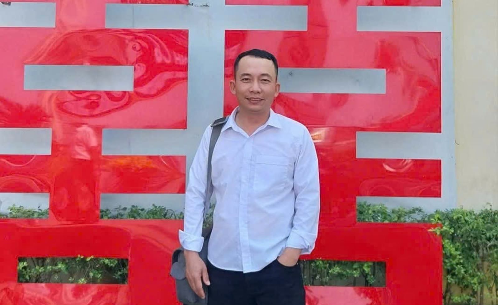 Sr. Le Ngoc Phuc: la persona se apresuro al rio para salvar a las victimas ahogadas en el rio Thach Han. Foto: personaje proporcionado