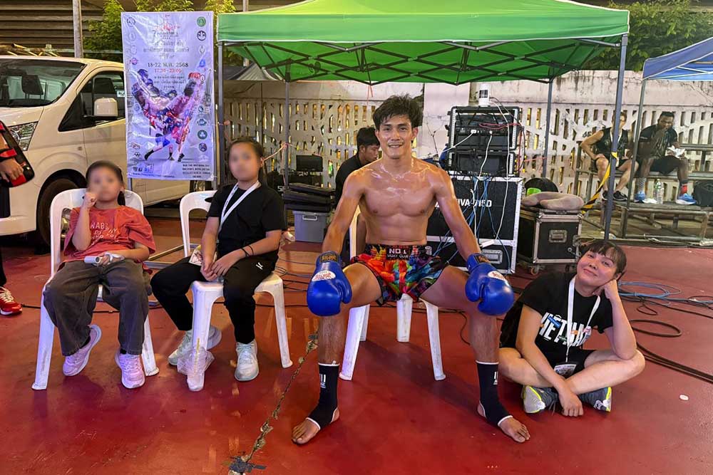 The photo was shared by Nguyen Tran Duy Nhat after winning the gold medal at the muay International ITMA 2025 in Thailand. Photo: Character provided