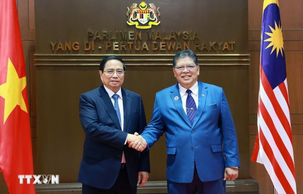 Thủ tướng Chính phủ Phạm Minh Chính hội kiến với Chủ tịch Hạ viện Malaysia Dato’ Johari Bin Abdul. Ảnh: TTXVN