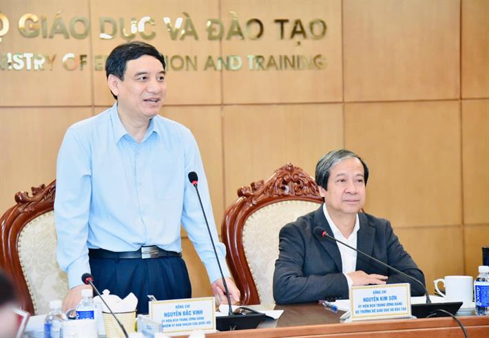 Ong Nguyen Dac Vinh nhan manh, Bo Giao duc va Dao tao dut khoat phai “quan” viec dao tao trinh do tien si va cac nganh su pham, y te, luat. Anh: MOET  