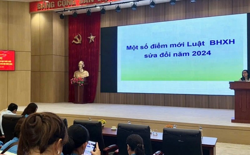Hanoi Construction Trade Union organizes a training course on the Law on Social Insurance 2024. Photo: Nhu Quynh