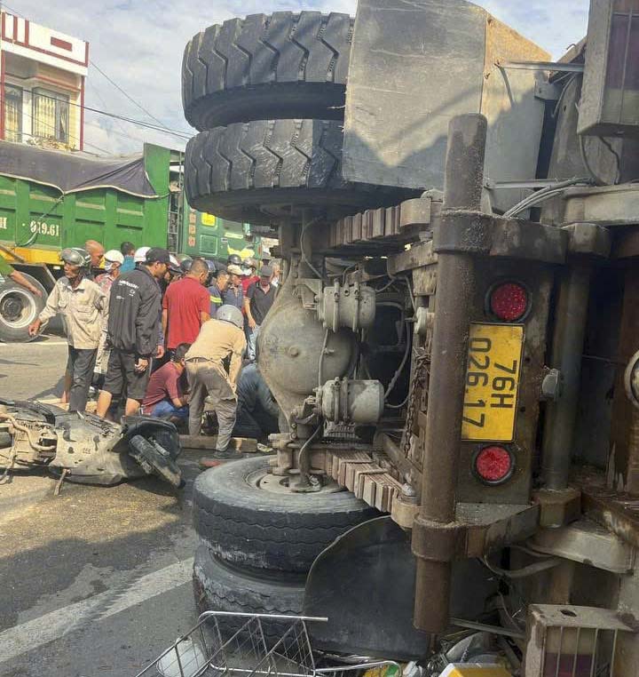 Scene of the accident, through Binh Nguyen commune, Binh Son district, Quang Ngai province. Photo: Minh Minh