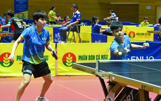 Bo doi Van Nam va Dieu Khanh cua doi bong ban TPHCM. Anh: Duy Linh