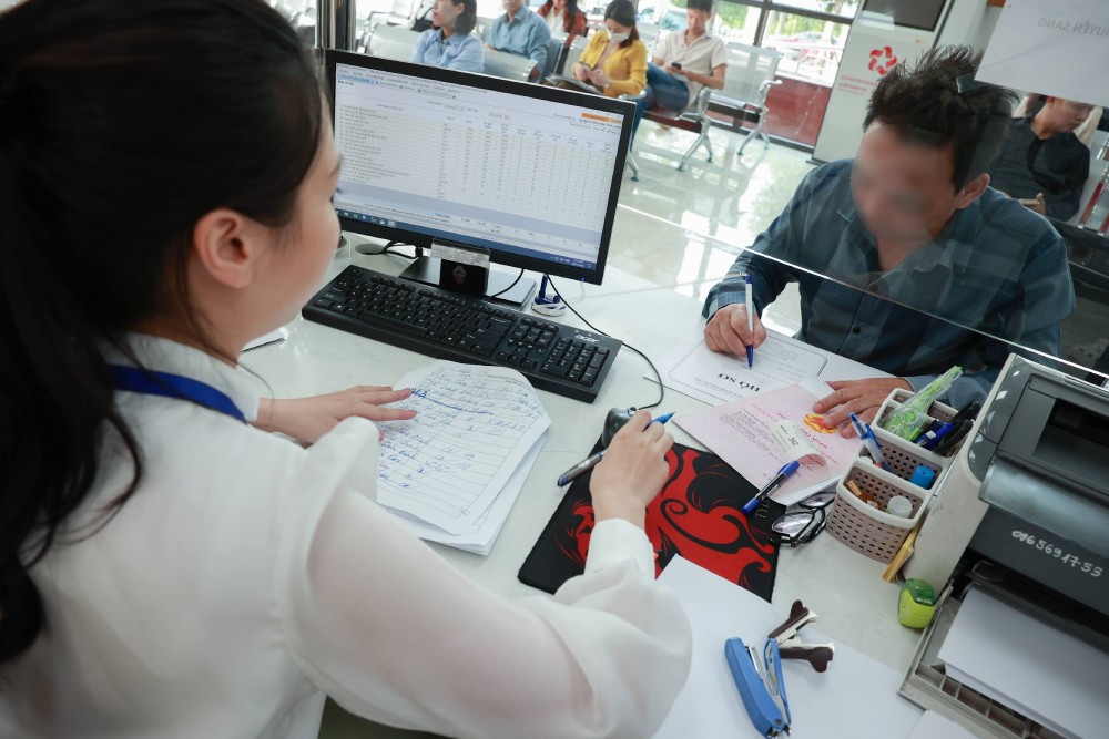 Regime and policies to support part-time workers at the commune level when reorganizing the apparatus are one of the contents that receive much attention. Photo: Hai Nguyen