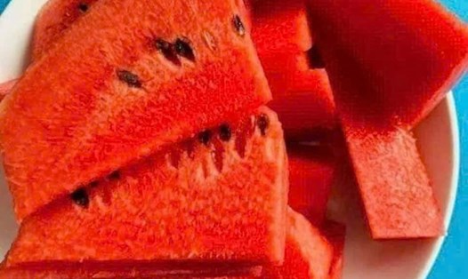 Sử dụng hạt dưa hấu đúng cách giúp kiểm soát đường huyết. Ảnh: Quang Minh.