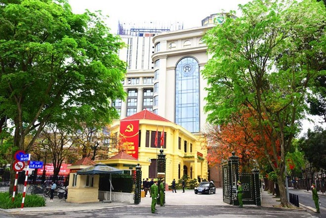 Antes del 31 de mayo, Hanoi aprobo el proyecto de personal de comunas y salas (nuevas). Foto: Viet Thanh