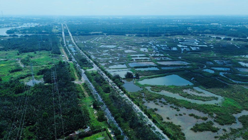 Khi hoan chinh, tuyen nay cung cac truc tren cao Nguyen Huu Tho va 25C se tao hanh lang giao thong huyet mach giua san bay Tan Son Nhat va san bay Long Thanh.