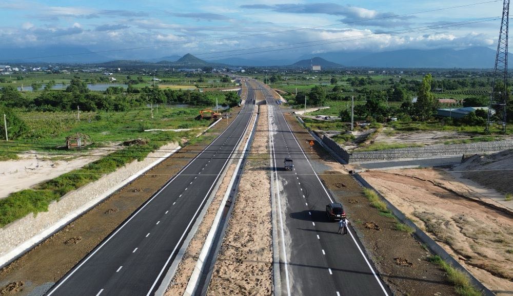 Một đoạn trong dự án đã thi công hoàn thiện và đưa vào khai thác. Ảnh: Duy Tuấn