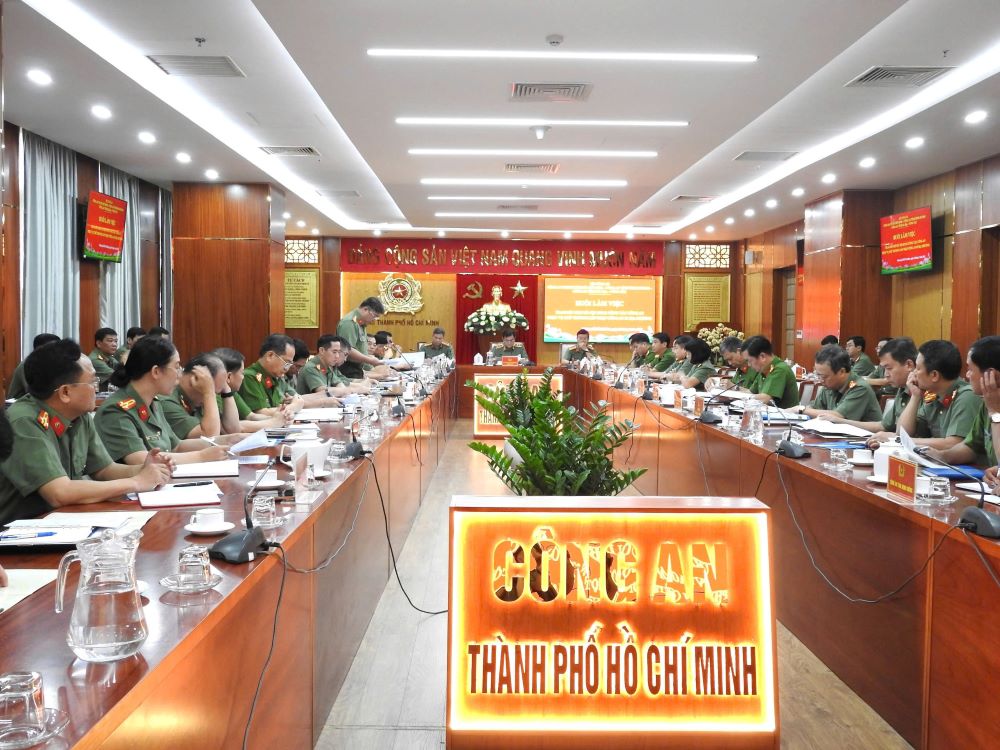 Toan canh buoi lam viec. Ảnh: Cong an cung cap