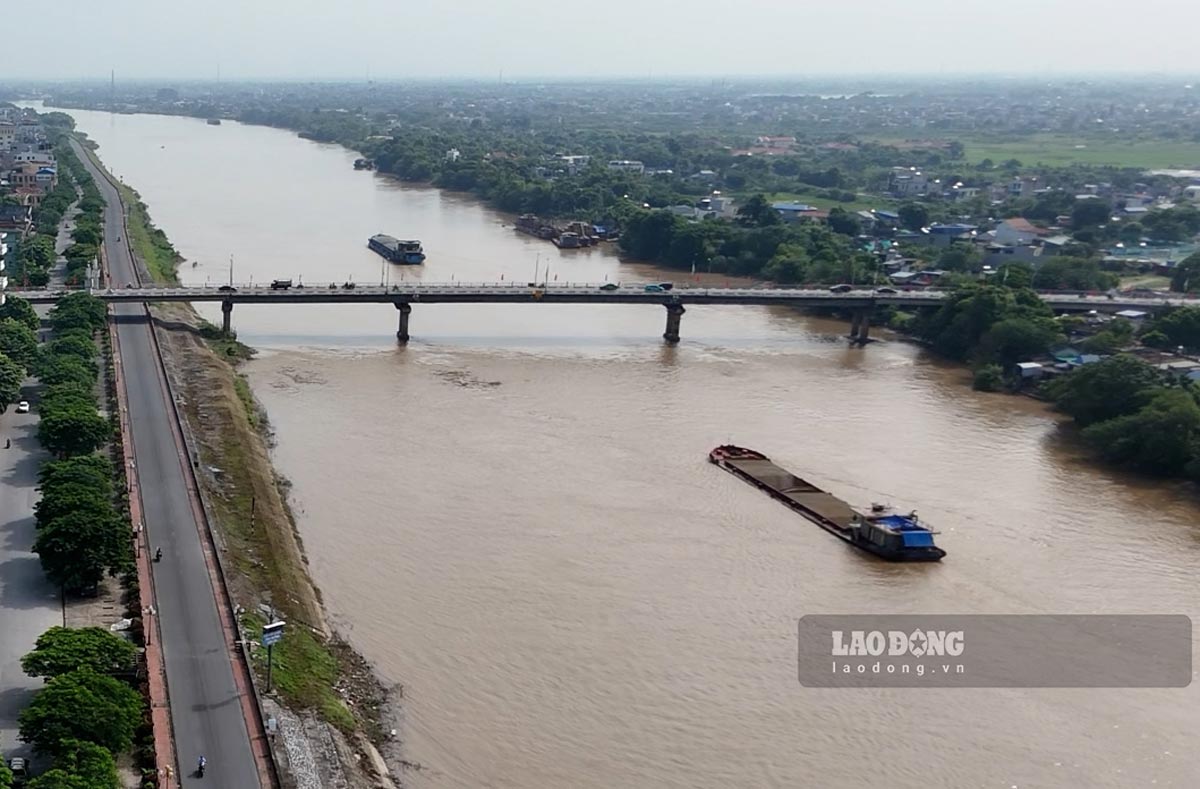 Do Quan Bridge area (Nam Dinh City). Photo: Ha Vi