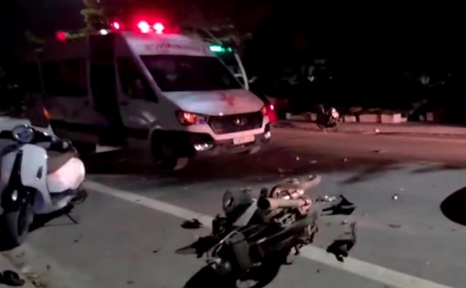 La escena de la colision, luego el conductor salio de la escena. Foto: Van Thao