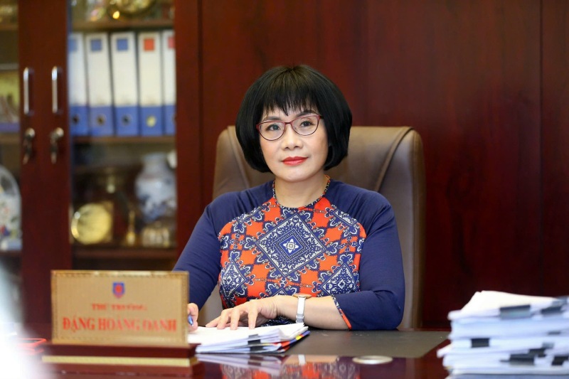 Thứ trưởng Đặng Hoàng Oanh cho biết Bộ Tư pháp nỗ lực cao nhất bảo đảm tiến độ các nhiệm vụ được giao về sửa đổi Hiến pháp. Ảnh: Lê Sơn
