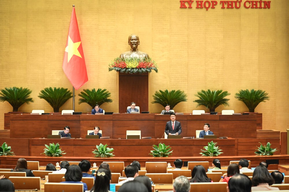 Vien truong Nguyen Huy Tien cho biet moi xa phuong o Ha Noi, TP.HCM co the co tu 50-60 cong an. Anh: Pham Dong