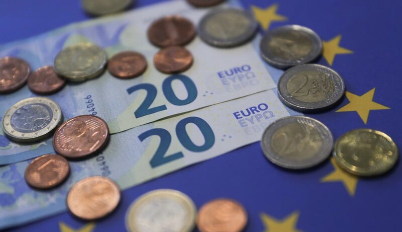 El presidente del Banco Central Europeo dijo que el euro podria ser un contrapeso fuerte contra el dolar estadounidense. Foto: Xinhua