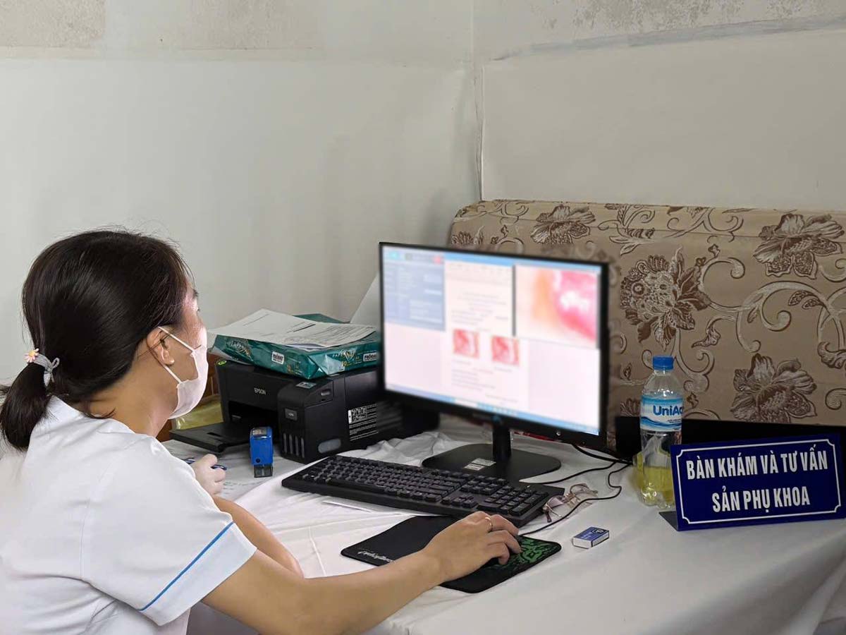 Nam Dinh Provincial Federation of Labor organizes a "Your Health" model to care for female workers. Photo: Nam Dinh Trade Union