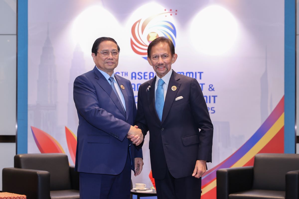 Thu tuong Chinh phu Pham Minh Chinh gap Quoc vuong Brunei Darussalam Sultan Haji Hassanal Bolkiah. Anh: VGP