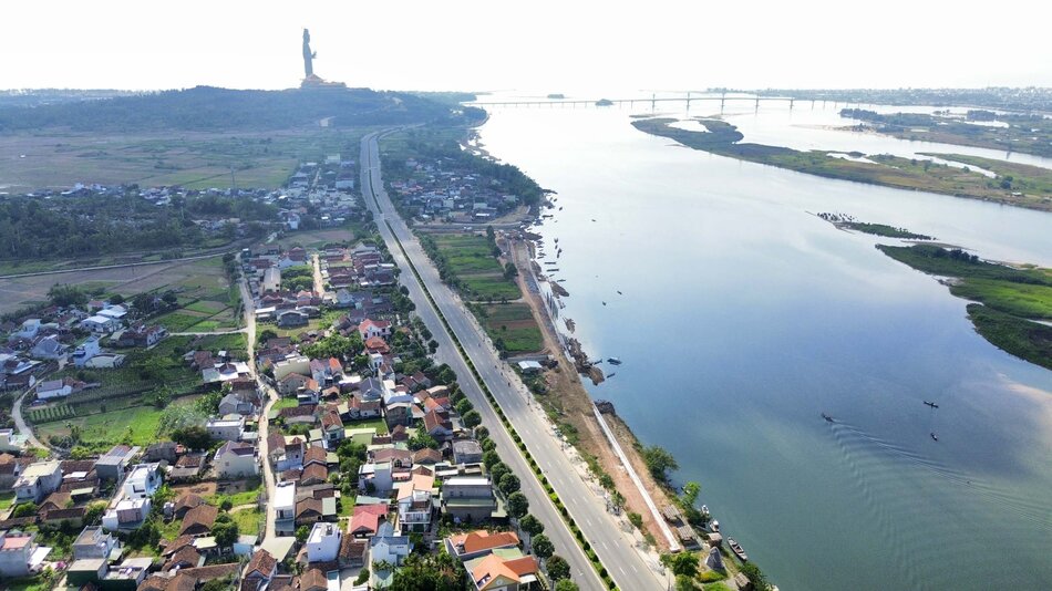 After the arrangement, Quang Ngai city will reduce from the current 20 communes and wards to 5 communes and wards. Photo: Vien Nguyen