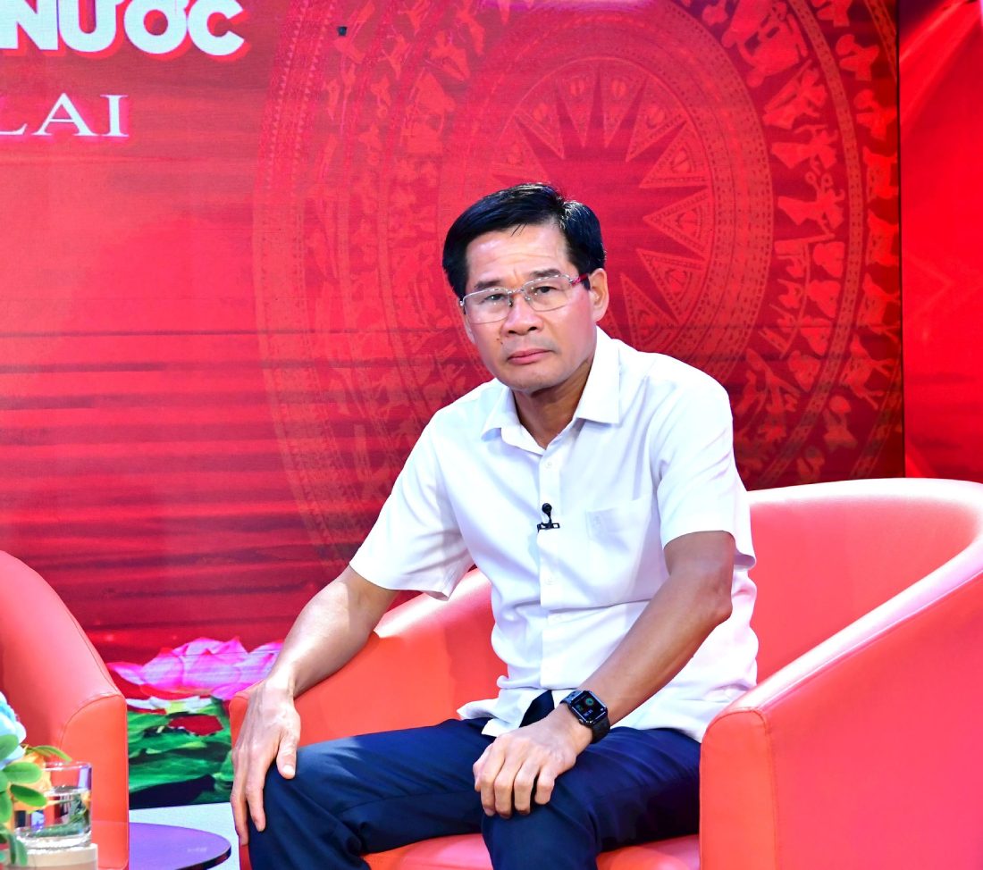 Ong Le Dinh Thang lam ro mot so dau an cua Dang bo KTNN nhiem ky 2020-2025 tai Toa dam. Anh: Nguyen Ly
