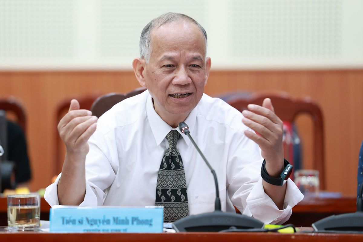 Chuyen gia kinh te Nguyen Minh Phong
